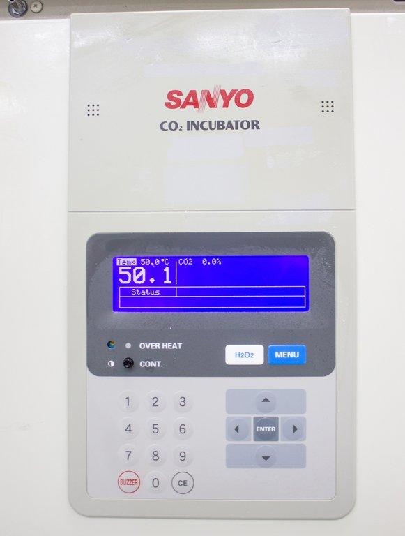 Sanyo MCO-19AIC CO2 Incubator 170L 0-50C Antibacterial Interior
