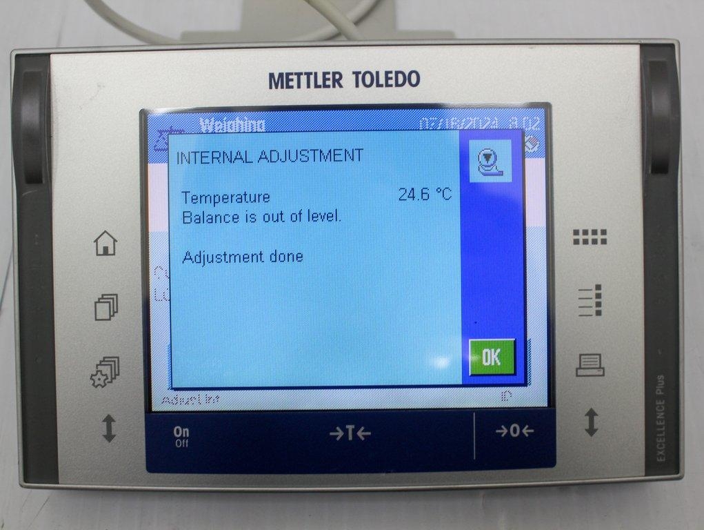 Mettler-Toledo XP205 Analytical Balance Scale High Precision Near-New