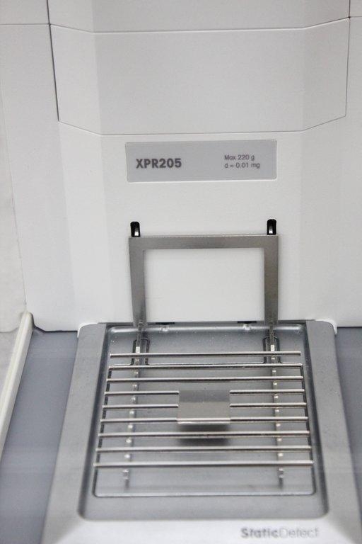 Mettler-Toledo XPR205 Analytical Balance Internal Calibration Touchscreen 220g