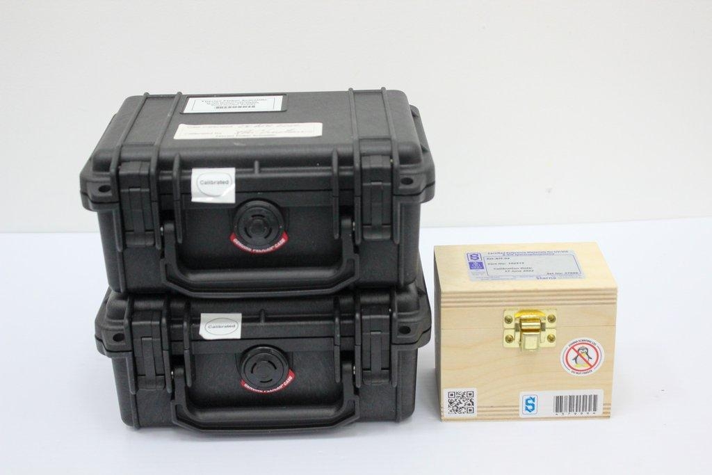 Thermo UV/Vis Qualification Kit 840-326000 Turnkey 3 Cases Refurbished