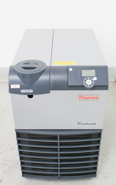 Thermo Scientific Neslab ThermoFlex 2500 Recirculating Chiller, 2200W Capacity