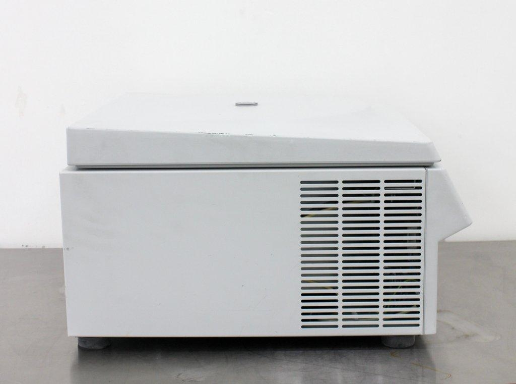 Eppendorf 5810 Centrifuge A-4-62 Rotor 6000RPM Floor Model VG Condition