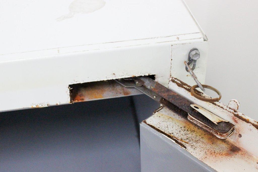 Justrite EX Acid Corrosive Safety Cabinet 15 Gal Right Hinge Self-Close