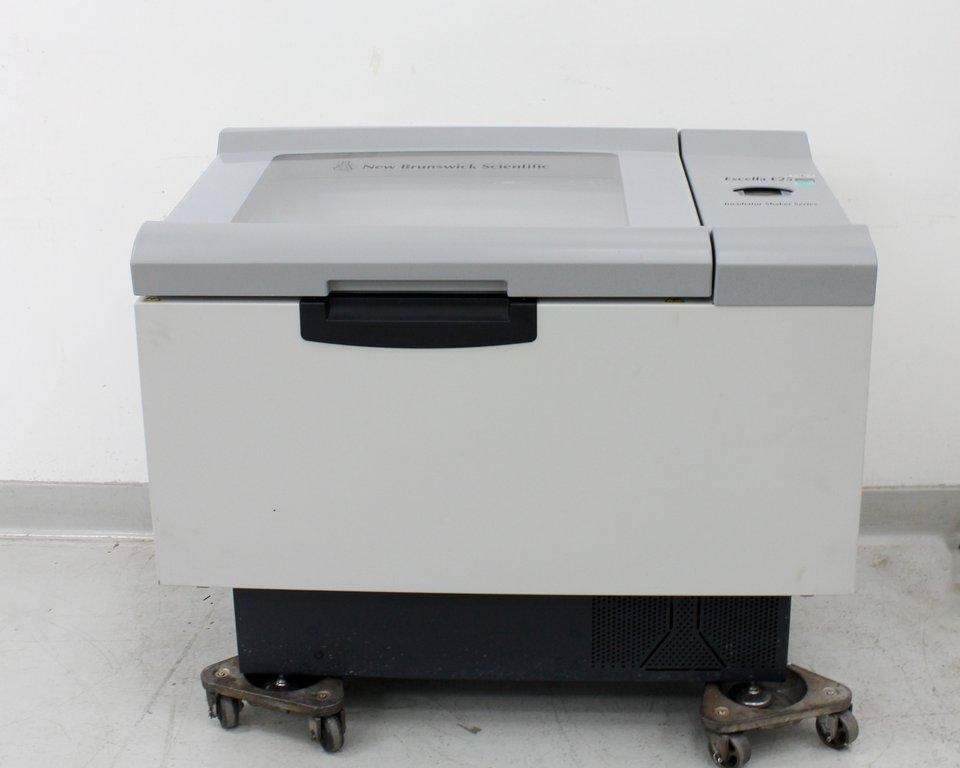 New Brunswick Excella E25 Incubator Shaker Efficient Temp Control 37C