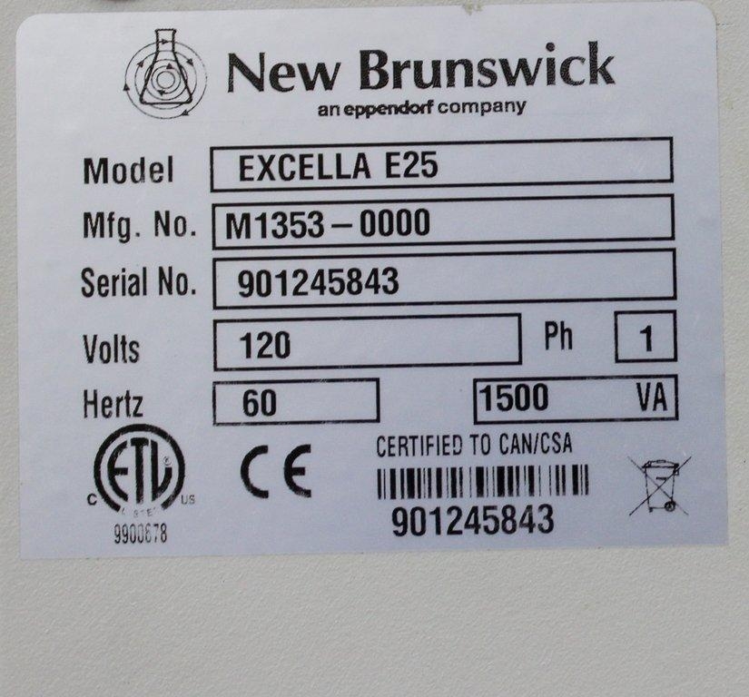 New Brunswick Excella E25 Incubator Shaker Efficient Temp Control 37C