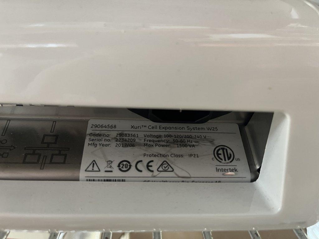 XURI 29083561 Cell Expansion System W25 for Laboratory Use
