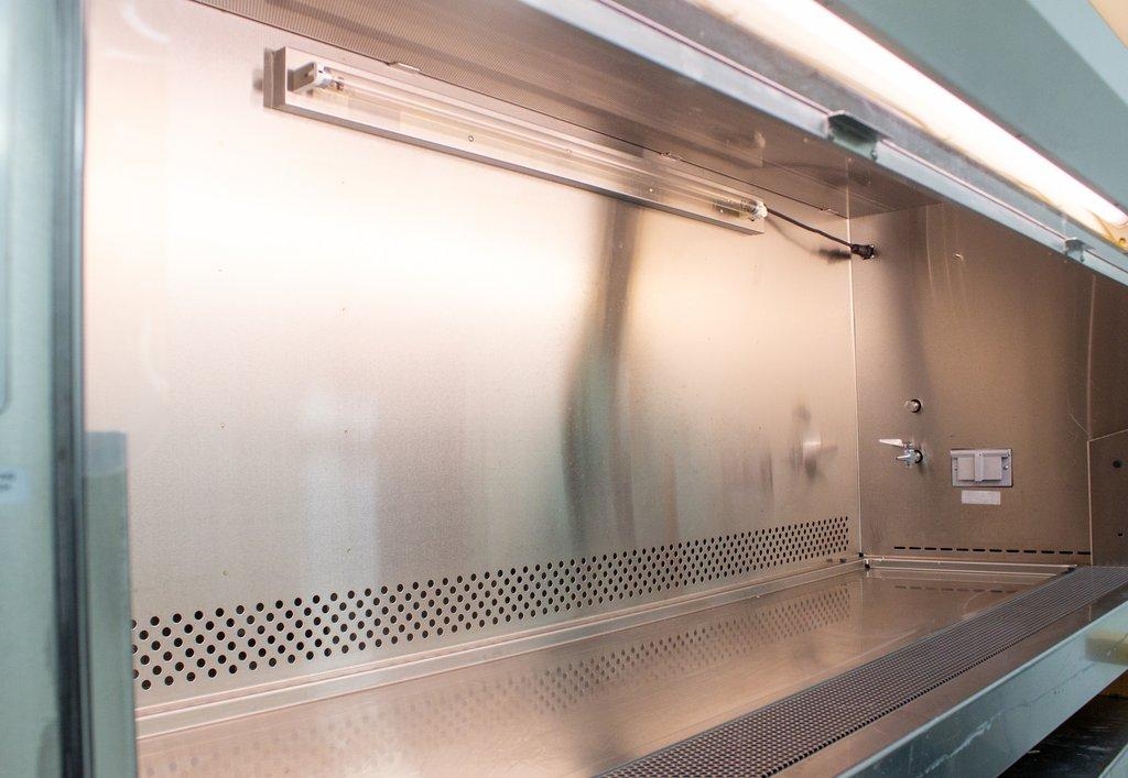 Thermo 1248 Biosafety Cabinet Class II A/B3 6-ft High Protection System
