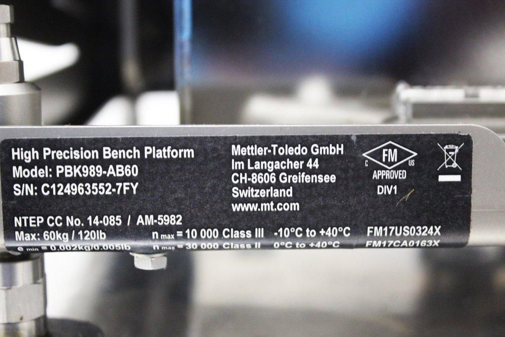 Mettler-Toledo PBK989-AB60 High Precision Bench Scale 120V 50/60Hz - VG Condition