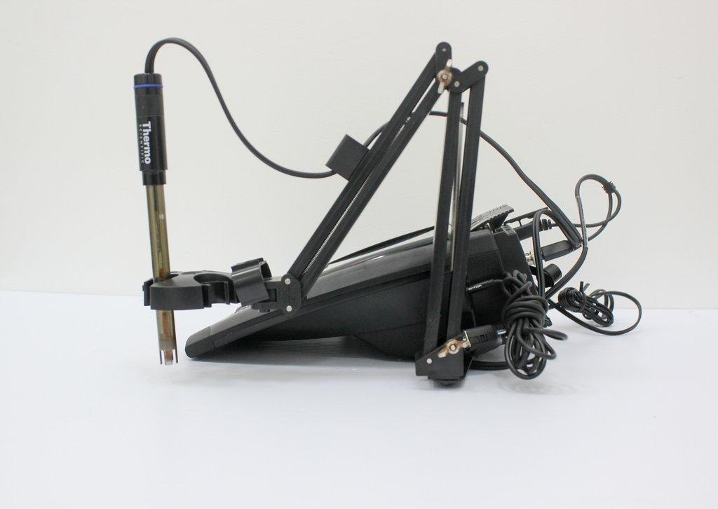 Thermo Orion VersaStar Pro Meter pH Conductivity 120V 50/60Hz VG