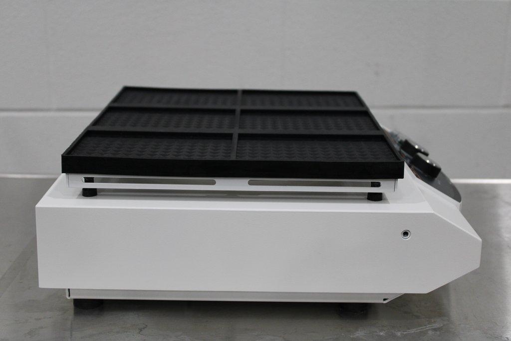 Heidolph Titramax 1000 Shaker for Laboratory and Scientific Research