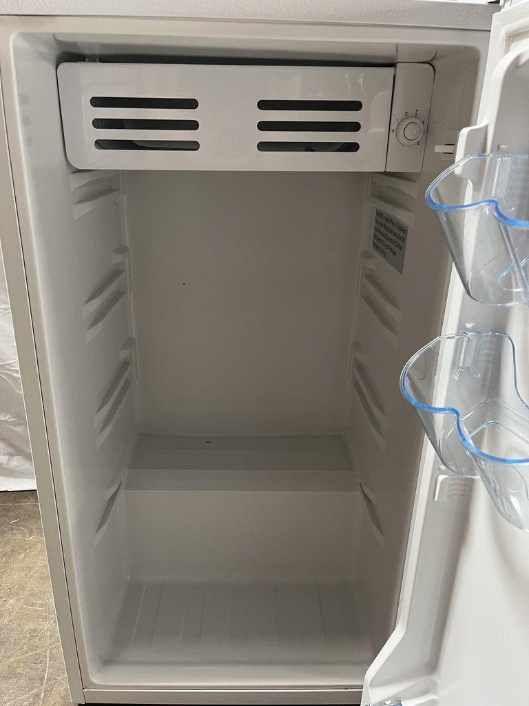 Frigidaire EFR376-D-WHITE Household Refrigerator Compact White