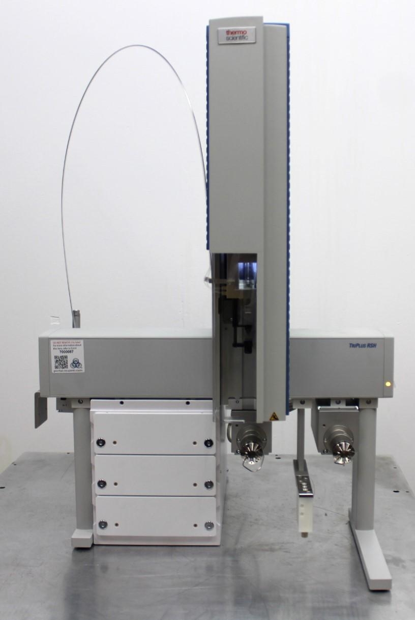 Thermo TriPlus RSI Autosampler 6912 Sample Capacity LC-MS Analysis 420x1mL Vials