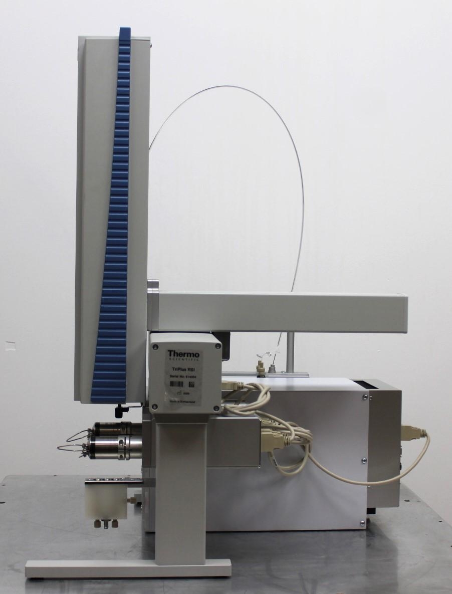 Thermo TriPlus RSI Autosampler 6912 Sample Capacity LC-MS Analysis 420x1mL Vials