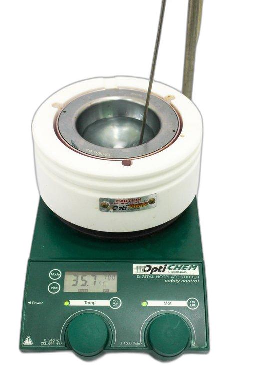 Chemglass Opti Chem Digital Hotplate Stirrer with 200ML Flask Insert