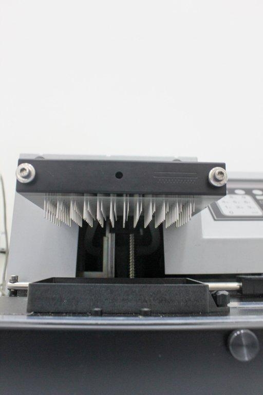 BioTek ELx405 Cell Counting/Sorting Microplate Washer 100-230V 50Hz/60Hz