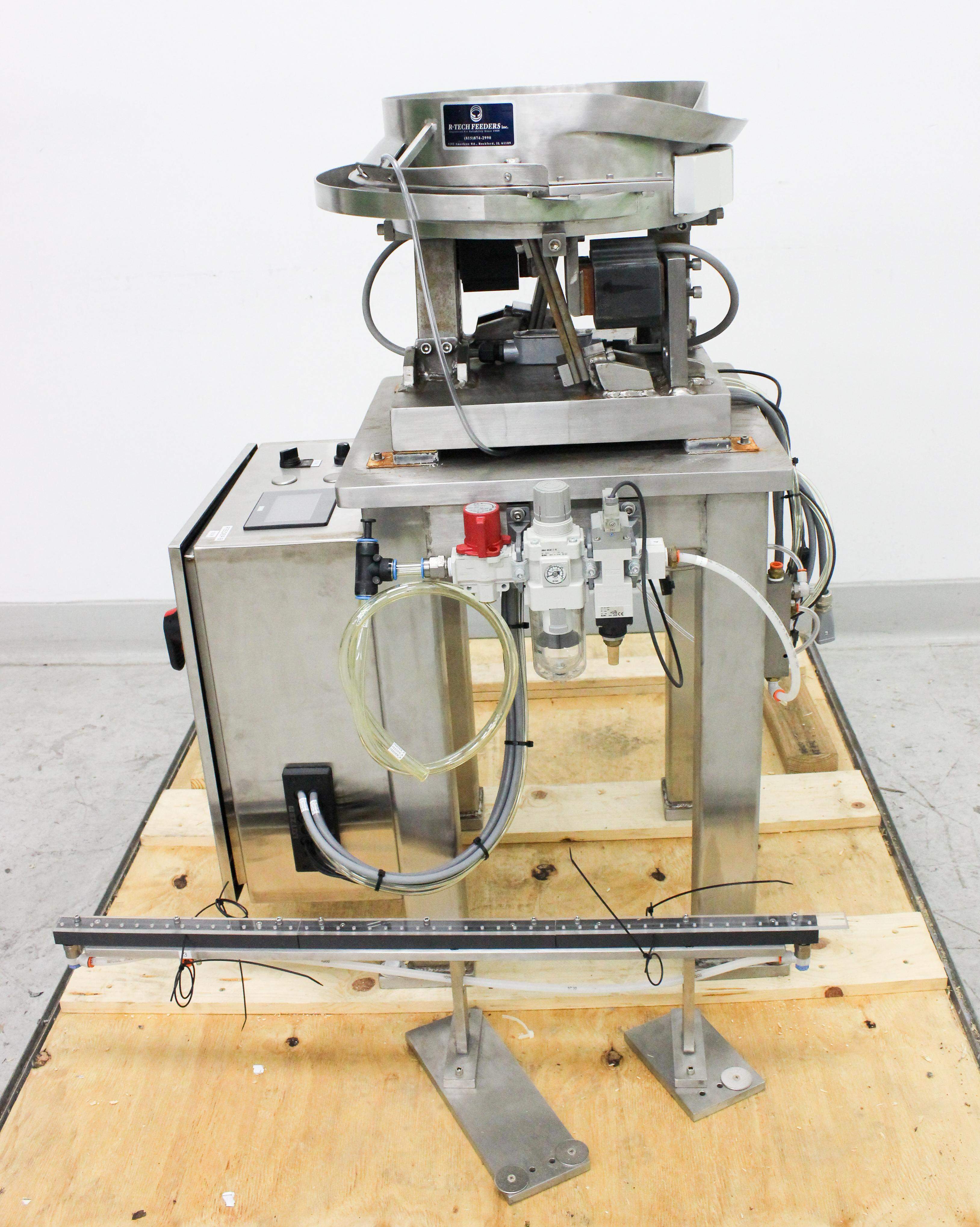 R-Tech 15-110AC Vibratory Bowl Feeder High-Output 1600 PPM Sorting System