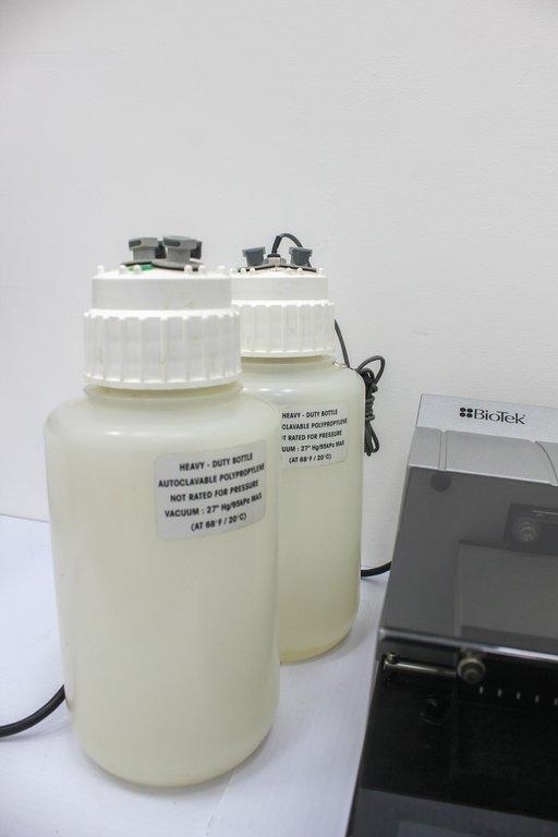 BioTek Instruments ELx405 Microplate Washer with Minor Cosmetic Blemishes