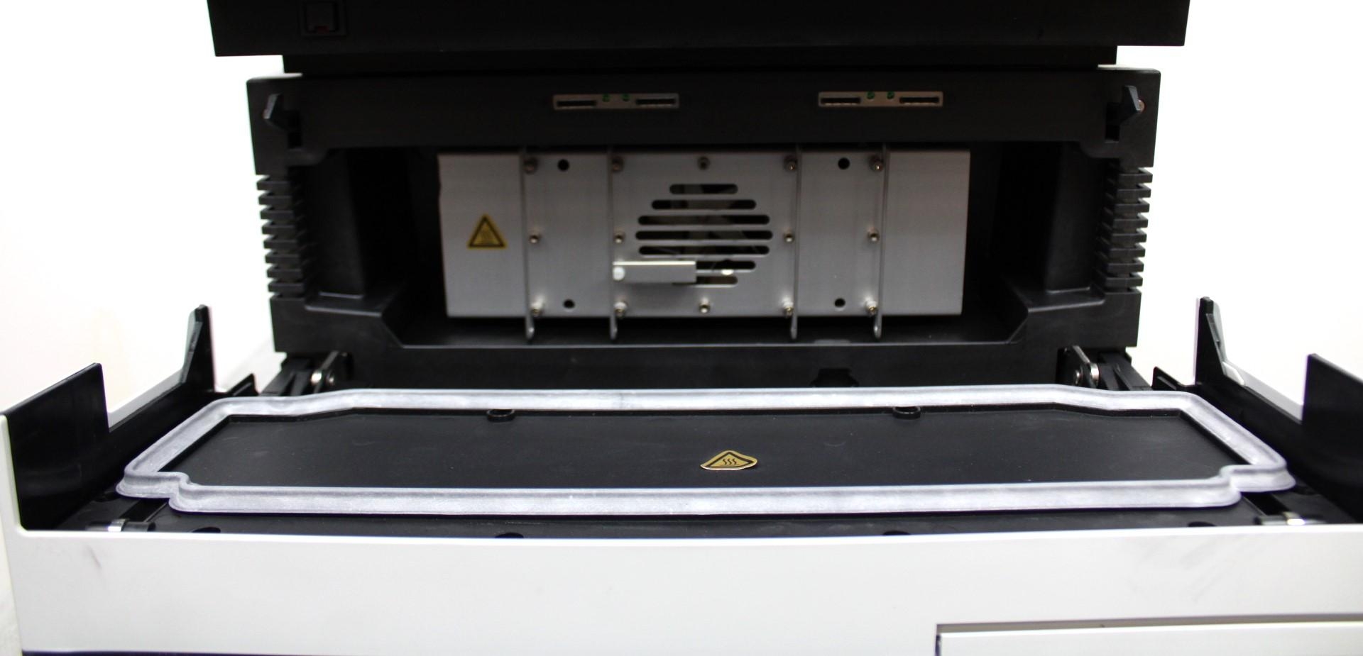 Thermo Dionex UltiMate 3000 HPLC System