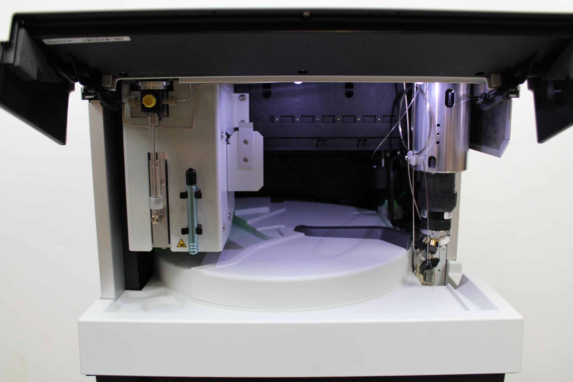 Thermo Dionex UltiMate 3000 HPLC System