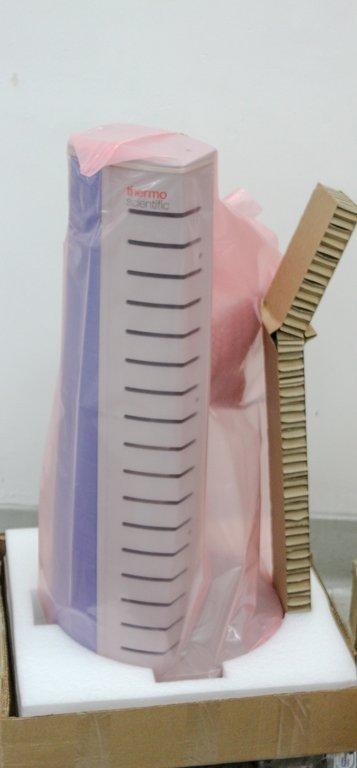 Thermo Spinnaker S02182 Microplate Mover Robotics Automation Turnkey Unit