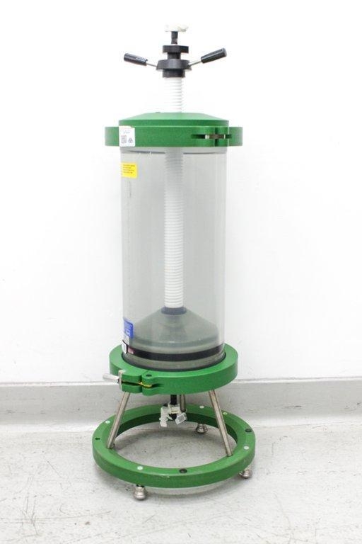 Millipore Vantage Chromatography System Model 87925001, 60 lb, E Condition