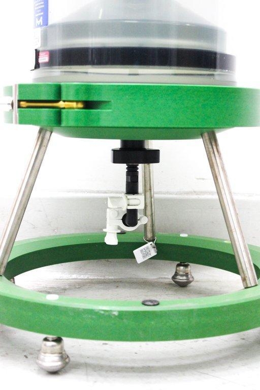 Millipore Vantage Chromatography System Model 87925001, 60 lb, E Condition