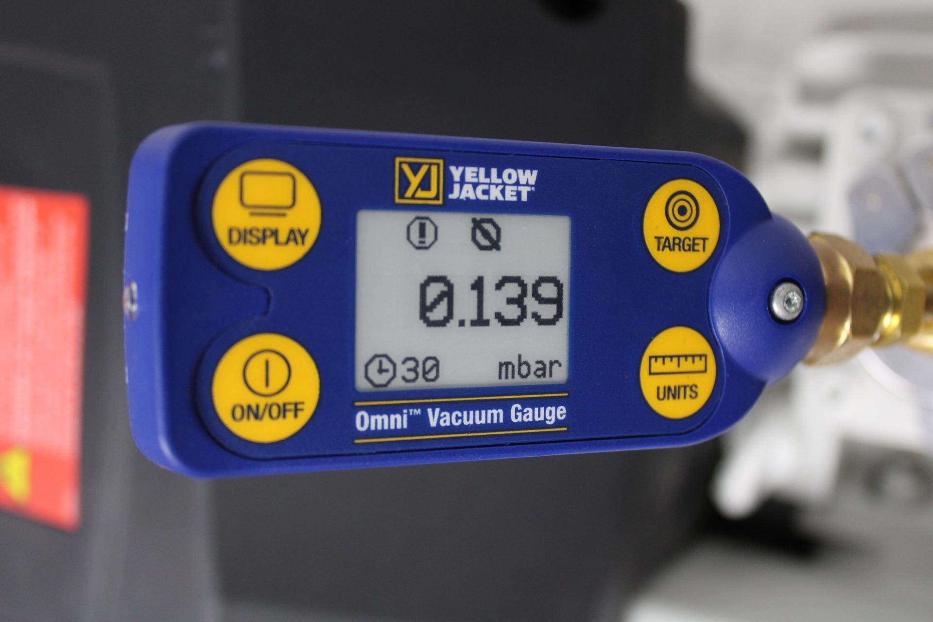 Leybold Sogevac SV65BIFC Vacuum Pump, Compact Design, Low Noise, 200-240V