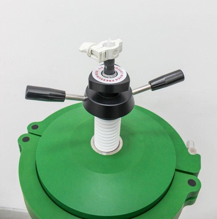 Millipore Vantage Chromatography System Model 87925001, 60 lb, E Condition