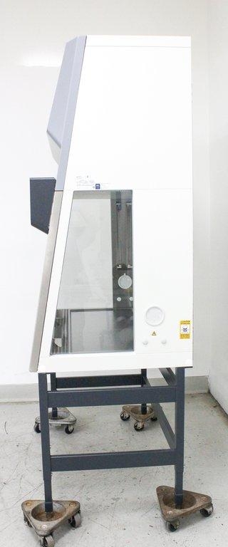 Thermo Herasafe 2030i Biosafety Cabinet Class II A2 4ft with UV Technology