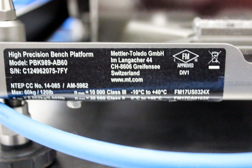 Mettler-Toledo PBK989-AB60 Precise Bench Platform Scale 60kg Capacity 120V