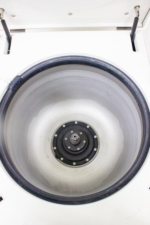 Thermo Sorvall Lynx 4000 Centrifuge 4L Capacity 24000 RPM Floor Model