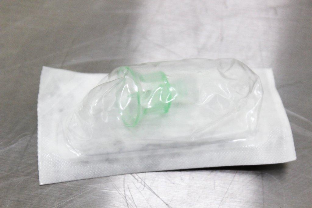 Yukon YM003 13mm ViaLok Vial Access Device Accessory Pack 1000 Units