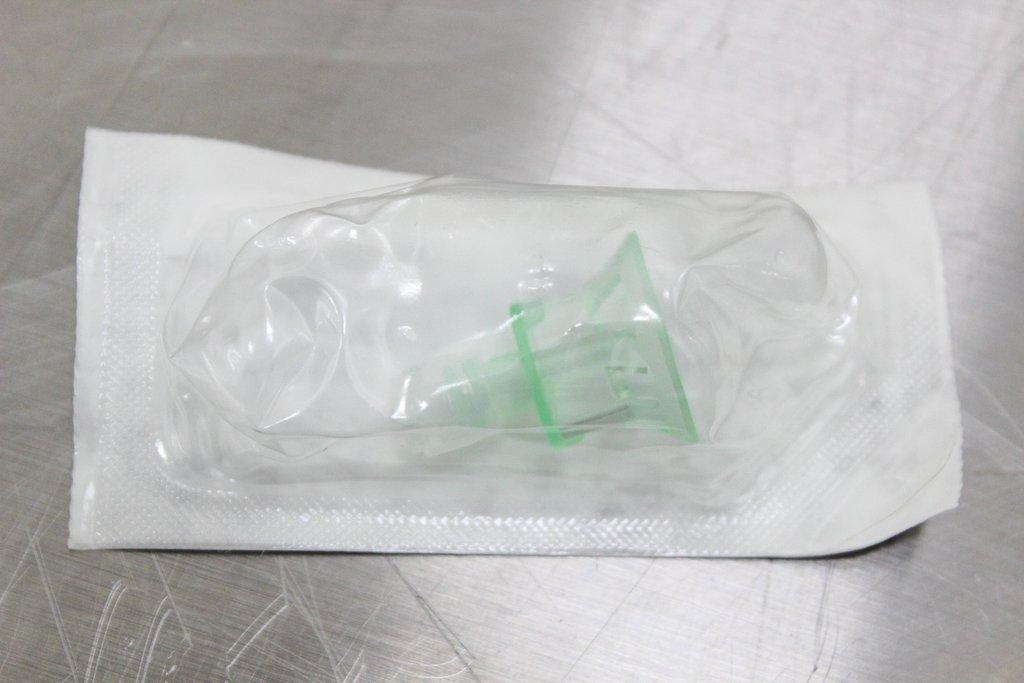 Yukon YM003 13mm ViaLok Vial Access Device Accessory Pack 1000 Units