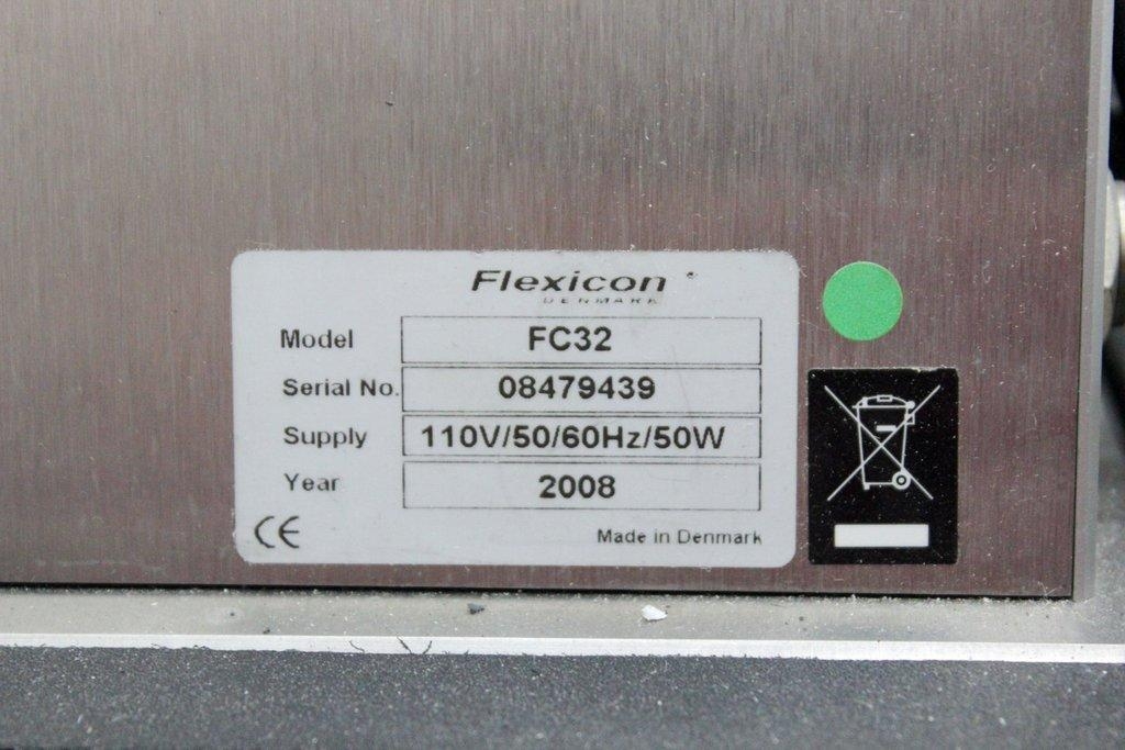 Flexicon FC32 Semi Automatic Liquid Filling Capping Machine 120V 60Hz Good