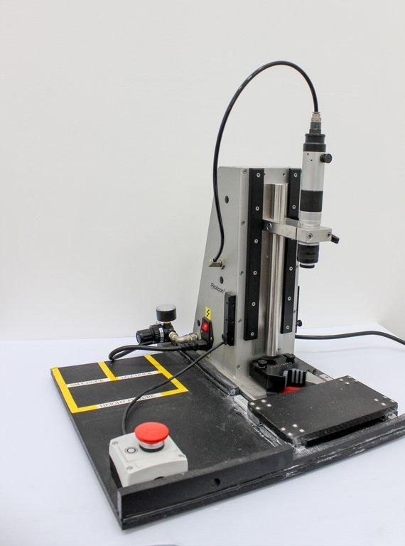 Flexicon FC32 Semi Automatic Liquid Filling Capping Machine 120V 60Hz Good