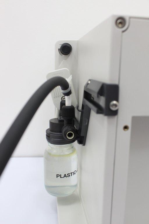 BUCHI V-600 Vacuum Pump Vacuum Pump with 100-240V 50/60Hz Excellent Condition