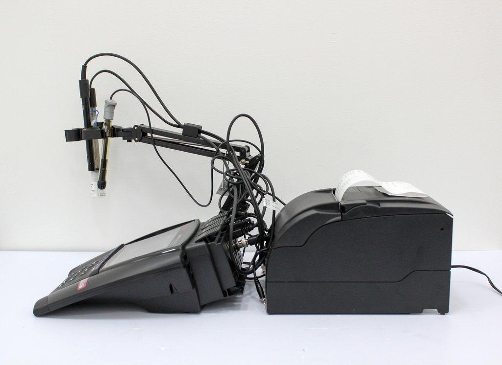 Thermo Orion VersaStar Pro Laboratory Meter pH Conductivity Temperature Measure