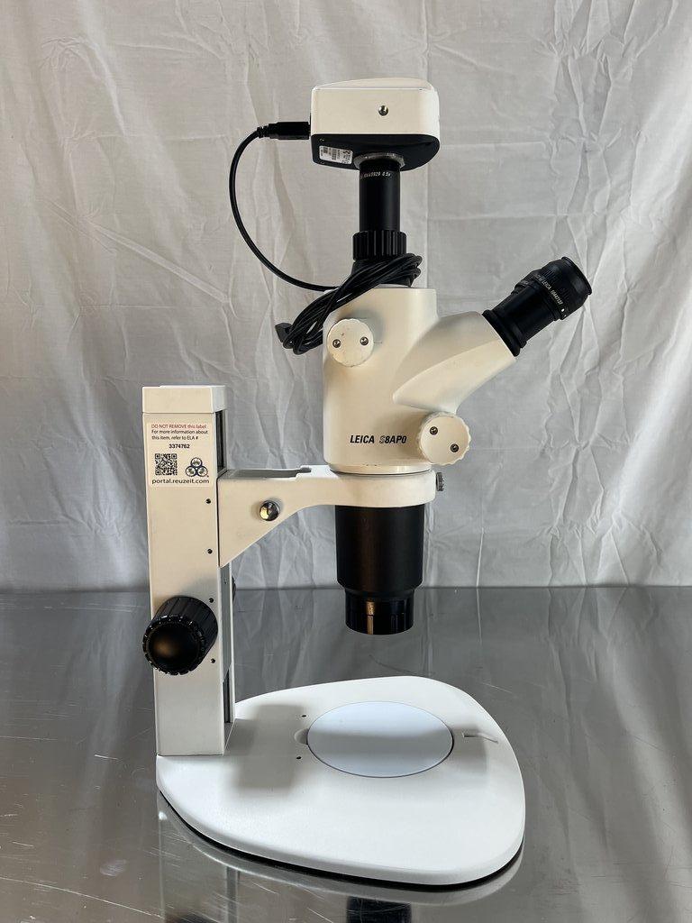 LEICA S8AP0 Microscope Binocular Good Condition Powers On