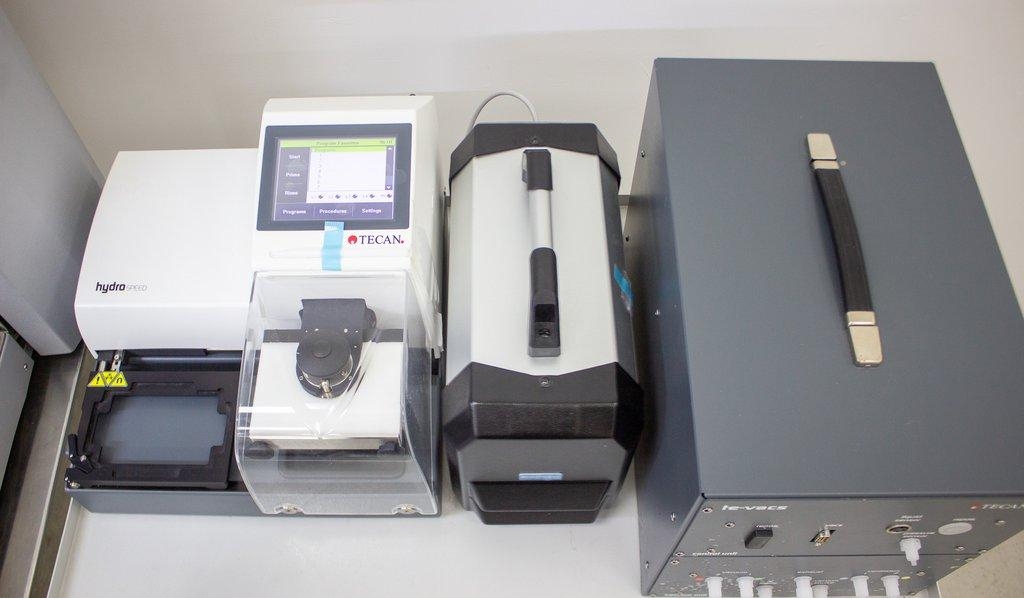 Tecan Freedom EVO 200 Liquid Handling Robotic Platform Automated ELISA