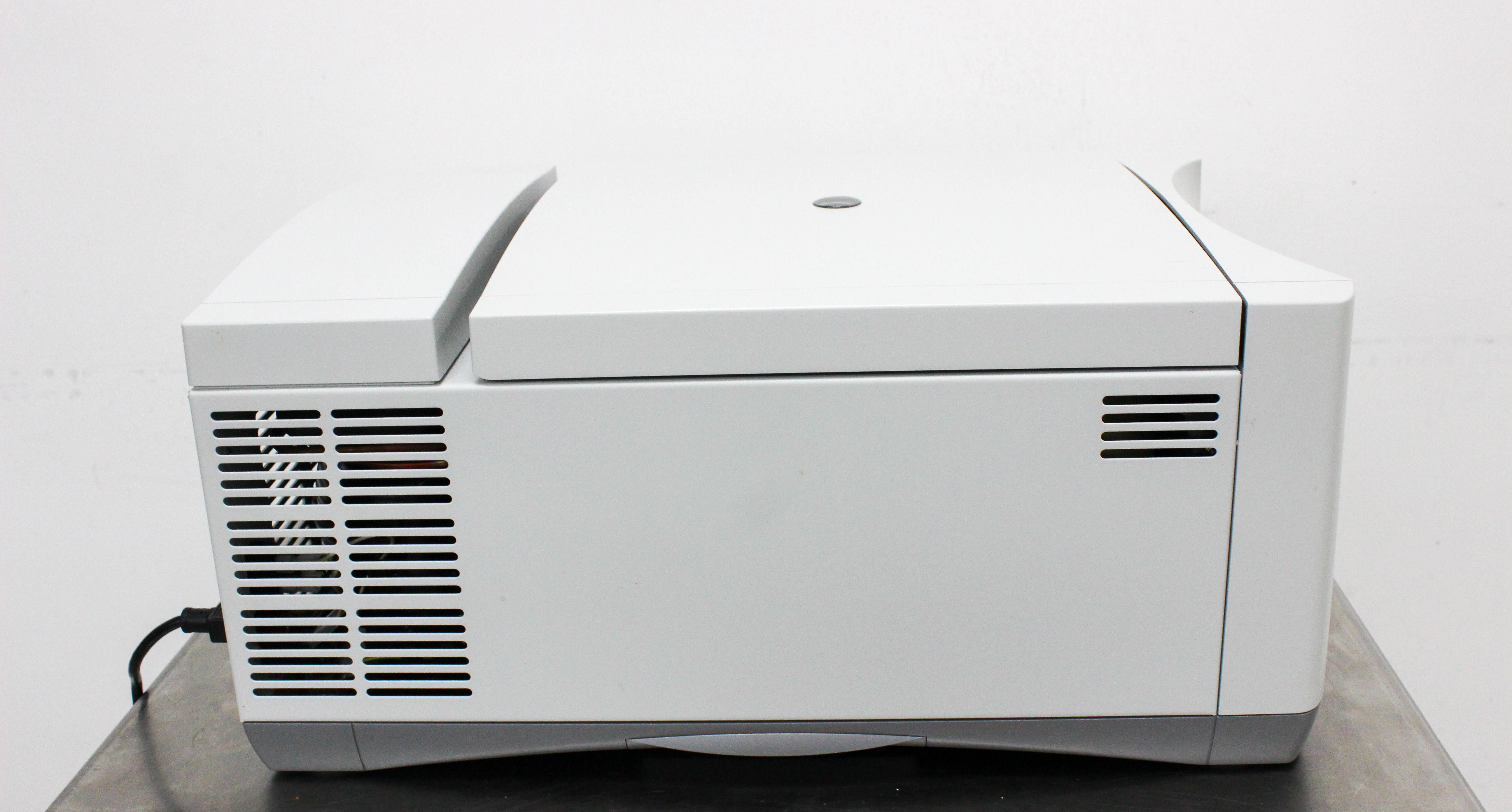 Eppendorf 5702R Centrifuge Refrigerated Benchtop Centrifuge 4000 RPM 100mL Capacity