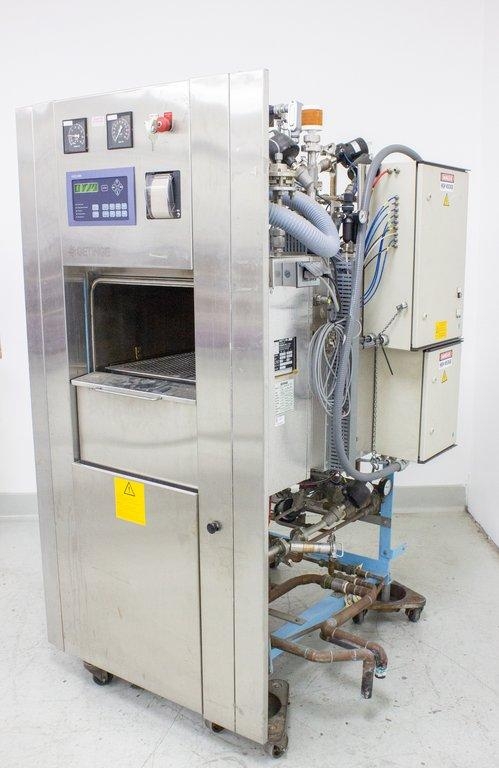 Getinge GE 510 ARI VAC P2200 Autoclave Steam Sterilizer Functional Tested