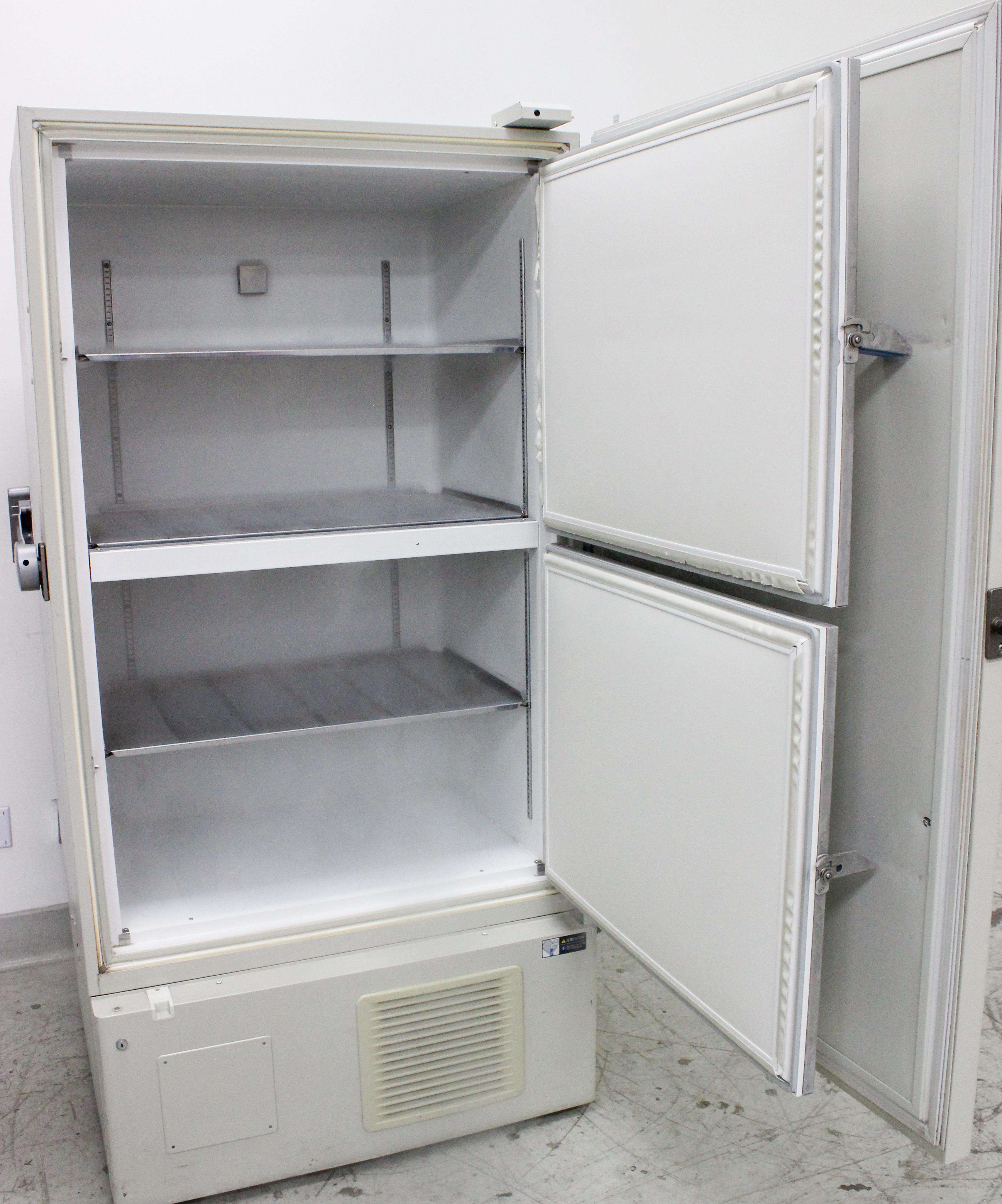 Sanyo MDF-U72VC Ultra-Low Temperature Freezer -80C 728L Large Laboratory