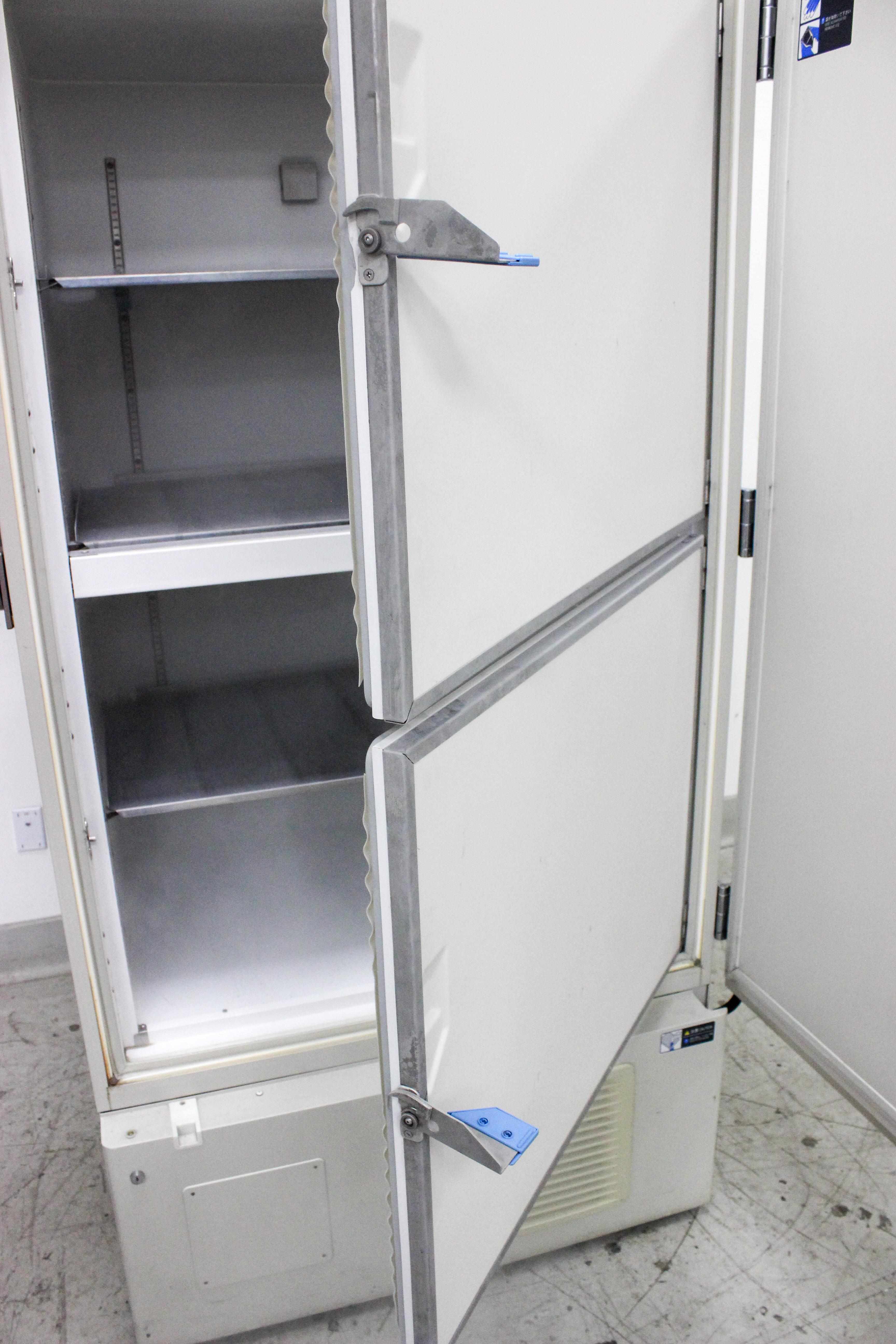 Sanyo MDF-U72VC Ultra-Low Temperature Freezer -80C 728L Large Laboratory