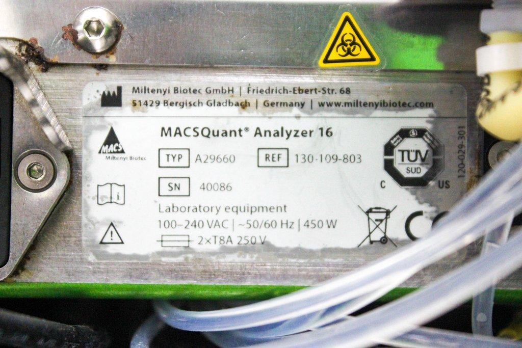 Macs MACSQuant Analyzer 16 Cell Analyzer Powers On Good Condition