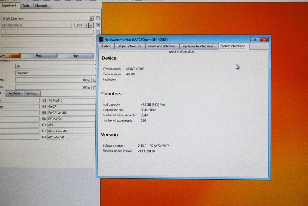 Macs MACSQuant Analyzer 16 Cell Analyzer Powers On Good Condition