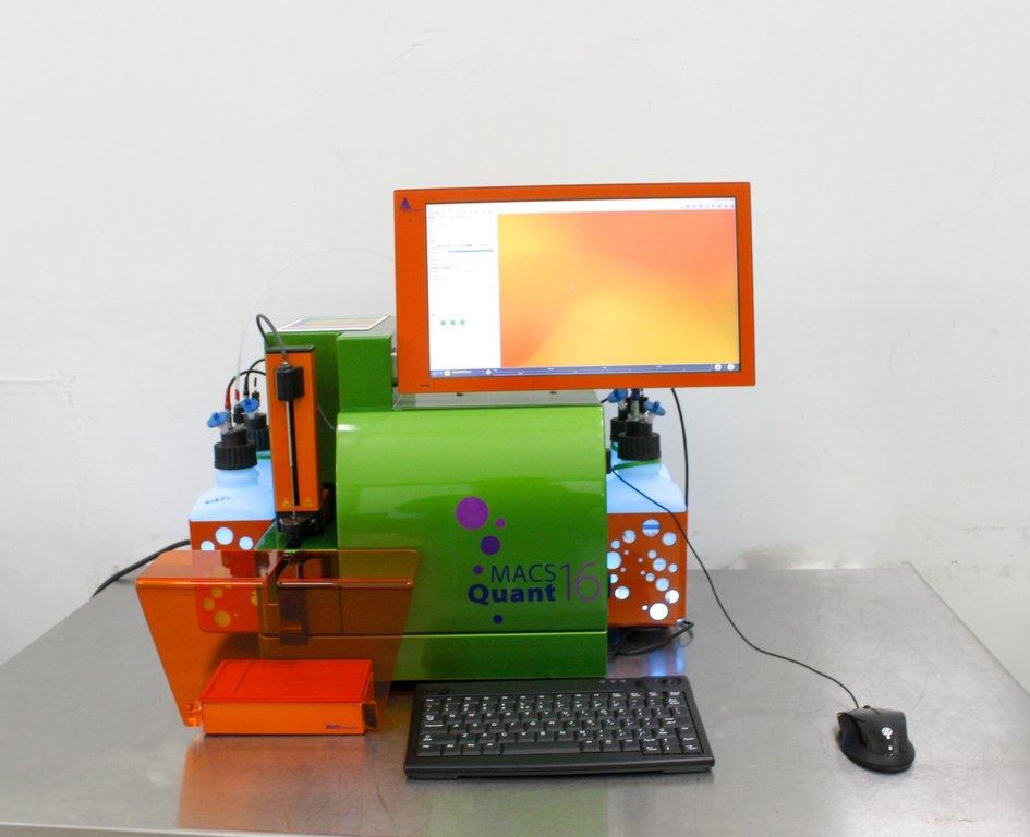 Macs MACSQuant Analyzer 16 Cell Analyzer Powers On Good Condition
