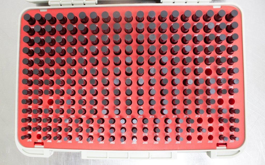 Vermont Gage 901100500 Pin Gage Set Measurement Plus Go Fair Condition