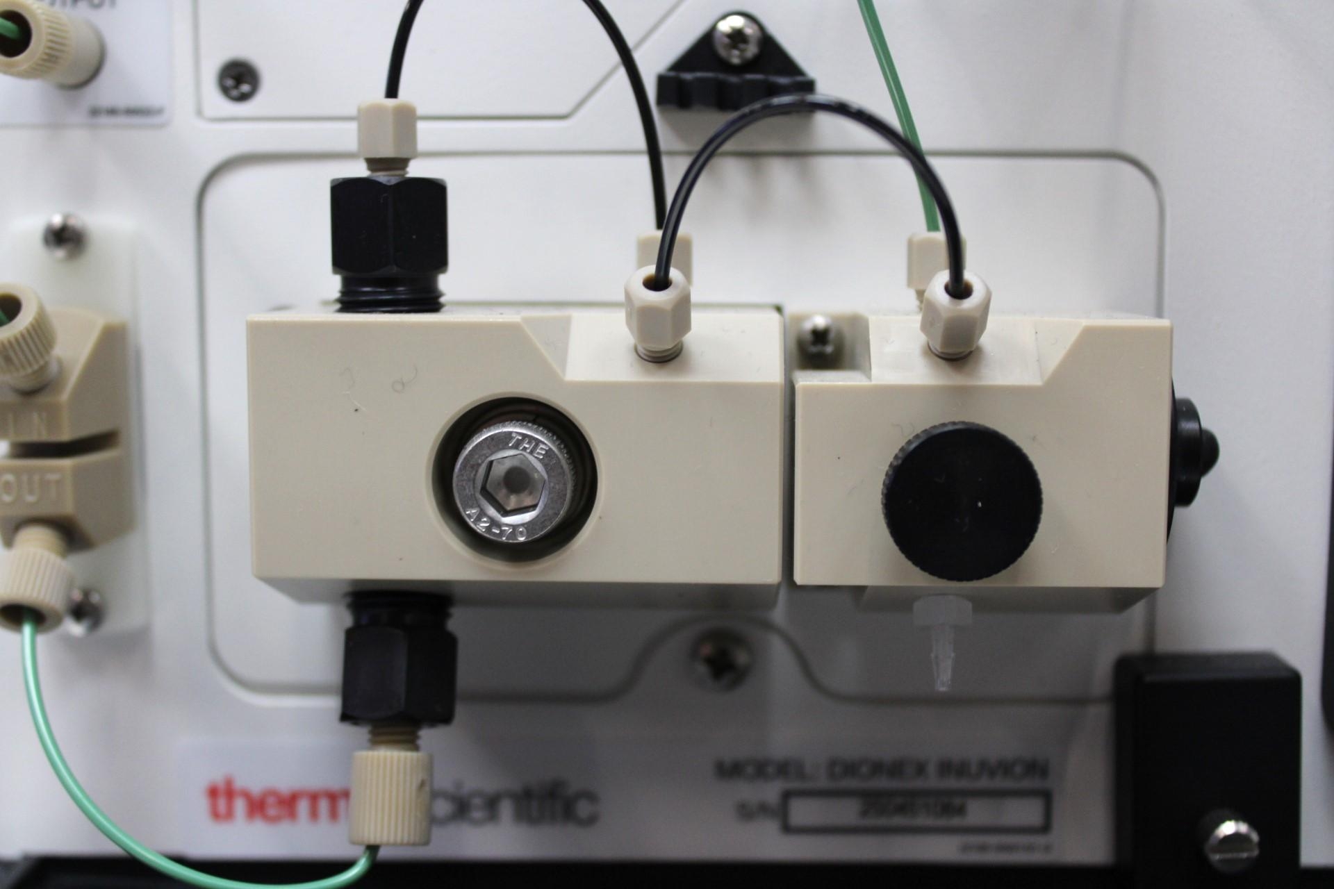 Thermo Scientific Dionex Inuvion 22185-60108 Chromatography System Good Condition