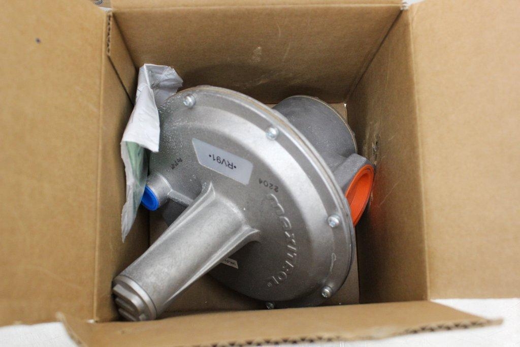 Maxitrol 3831 MAXRV91-2 Gas Pressure Regulator 1psi RV91-1616-0016