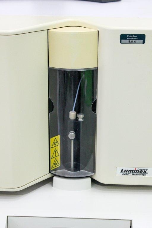 Invitrogen Luminex 100/200 System Cell Analyzer Complete W/ Computer 2018